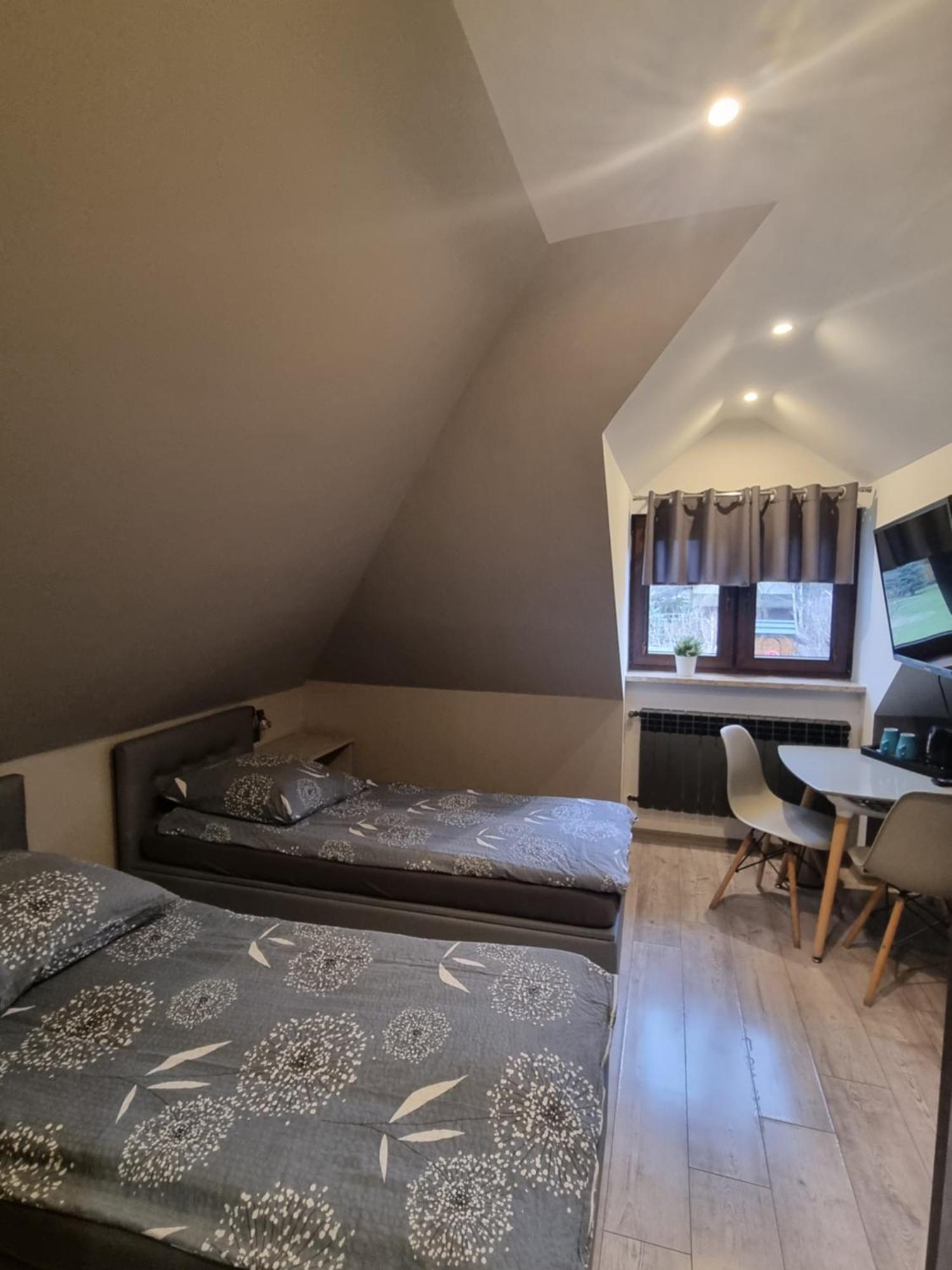 Przystan Apartman Rozalin Kültér fotó