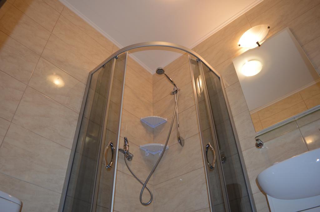 Przystan Apartman Rozalin Kültér fotó