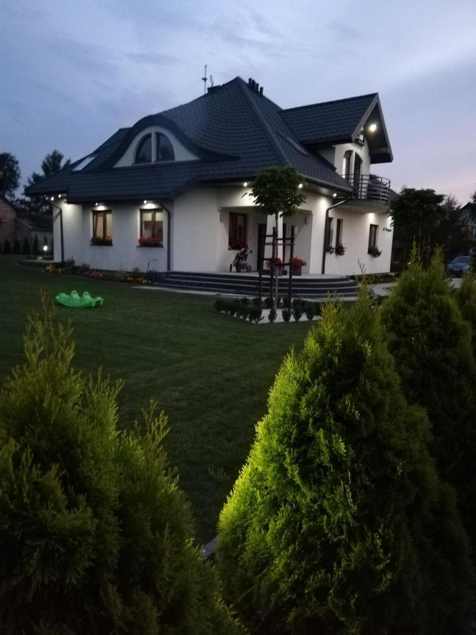 Przystan Apartman Rozalin Kültér fotó